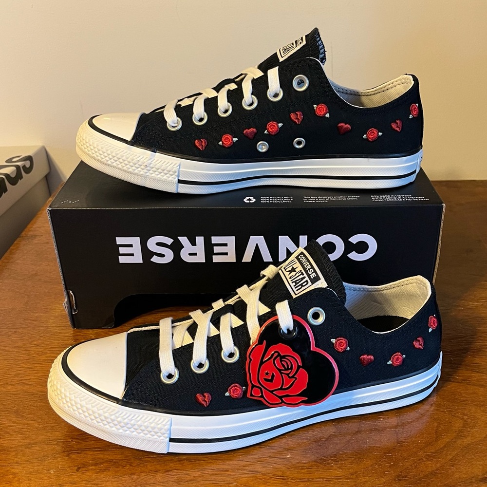 CONVERSE Women’s Chuck Taylor All Star Valentine's Day 2025 Sneakers - Picture 12 of 12